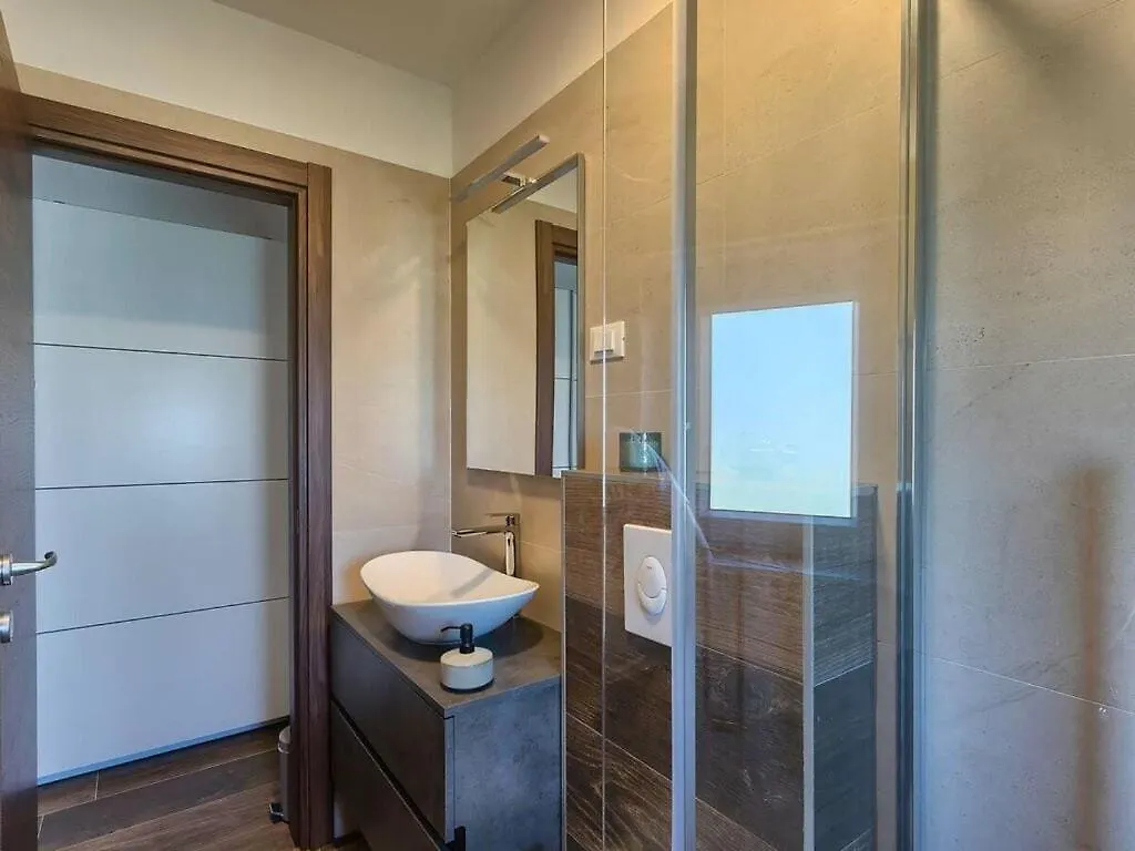 Villa Ani Comfortable Holiday Residence Sisan Croatia