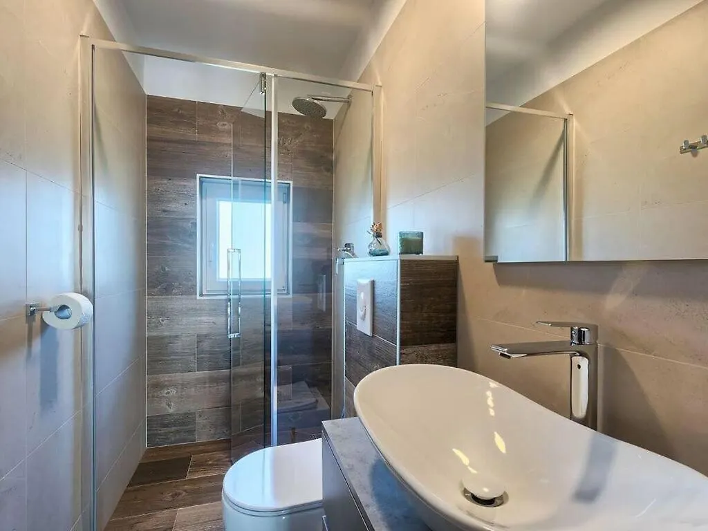Villa Ani Comfortable Holiday Residence Sisan 0*,